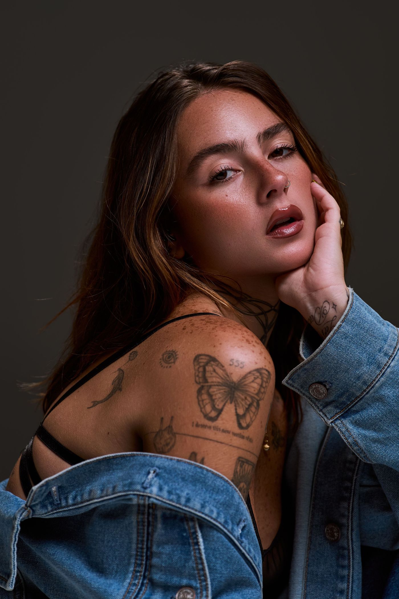 Arianna Pitino — model portrait, denim